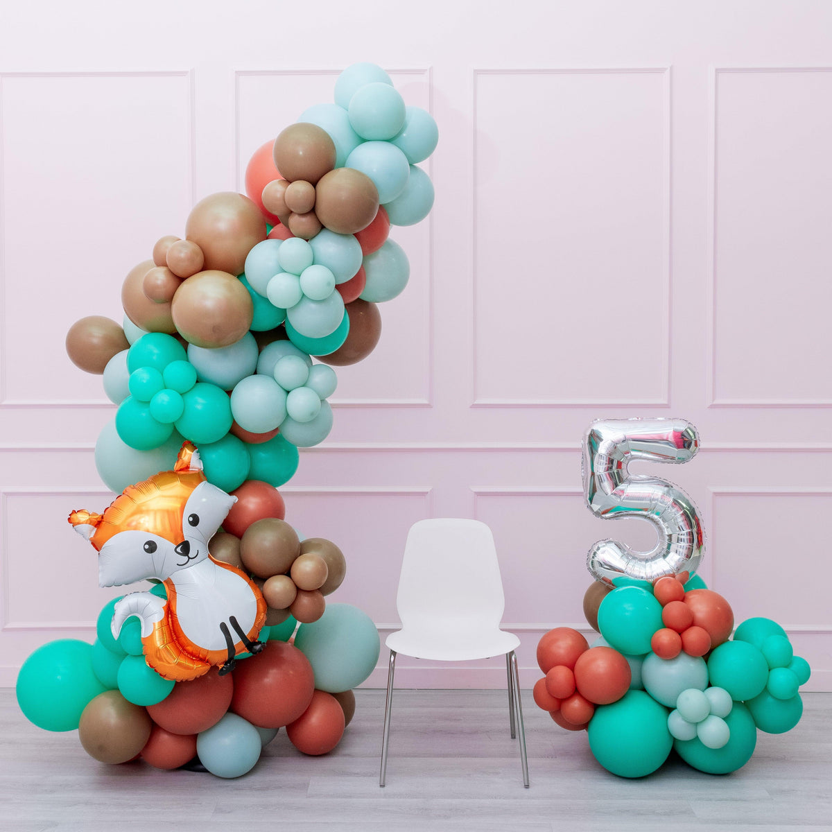 Forest - Freestanding Balloon Garland with a Fox & Number Stack