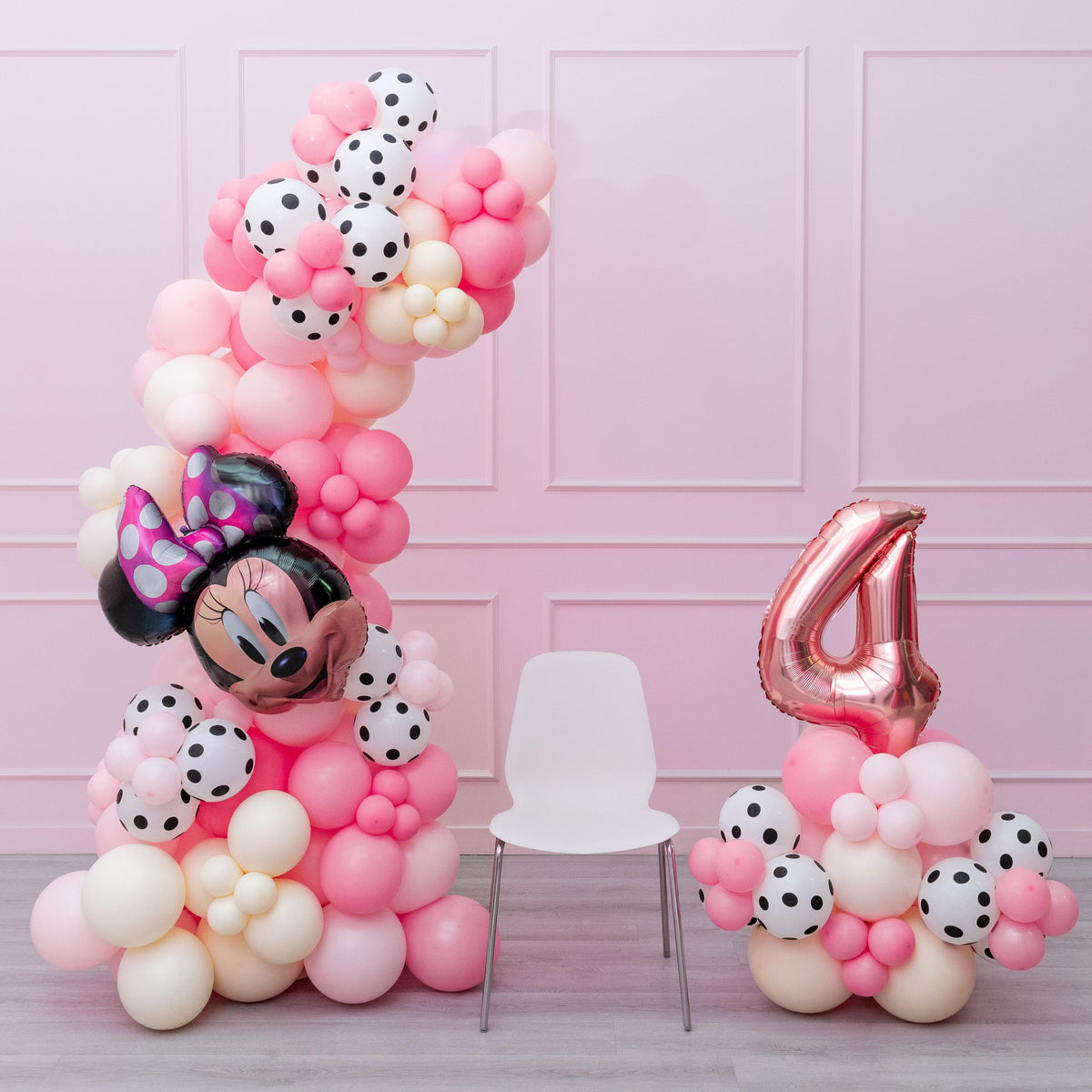 Disney - Minnie - Freestanding Balloon Garland & Number Stack