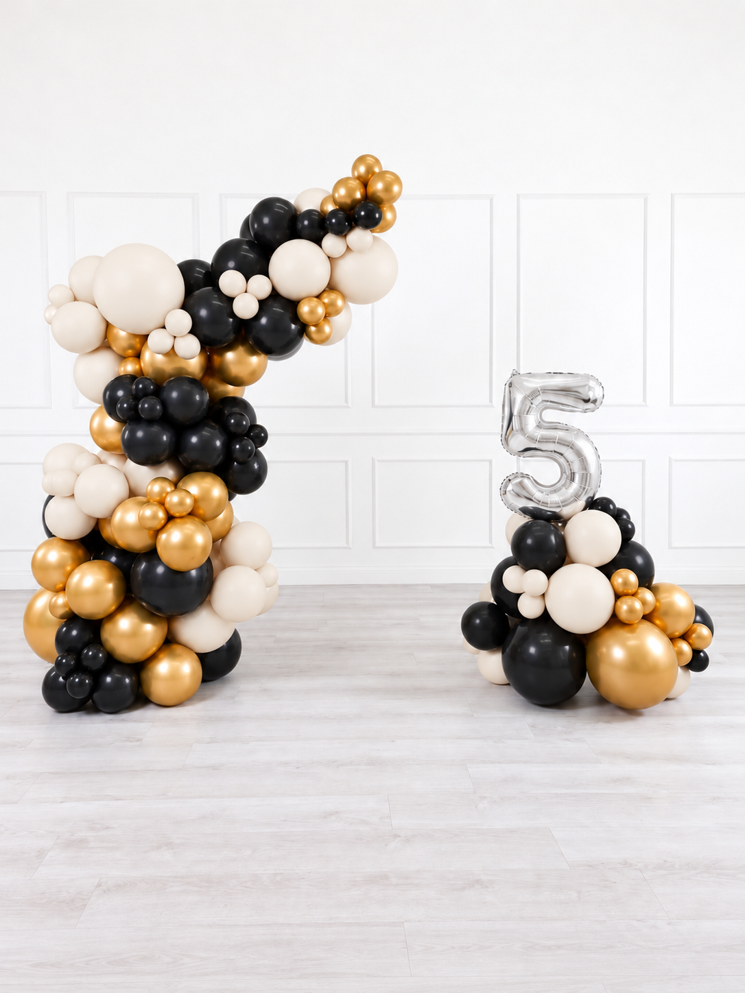 Ana Karina Balloons champagne noir freestanding balloon garland and number stack set