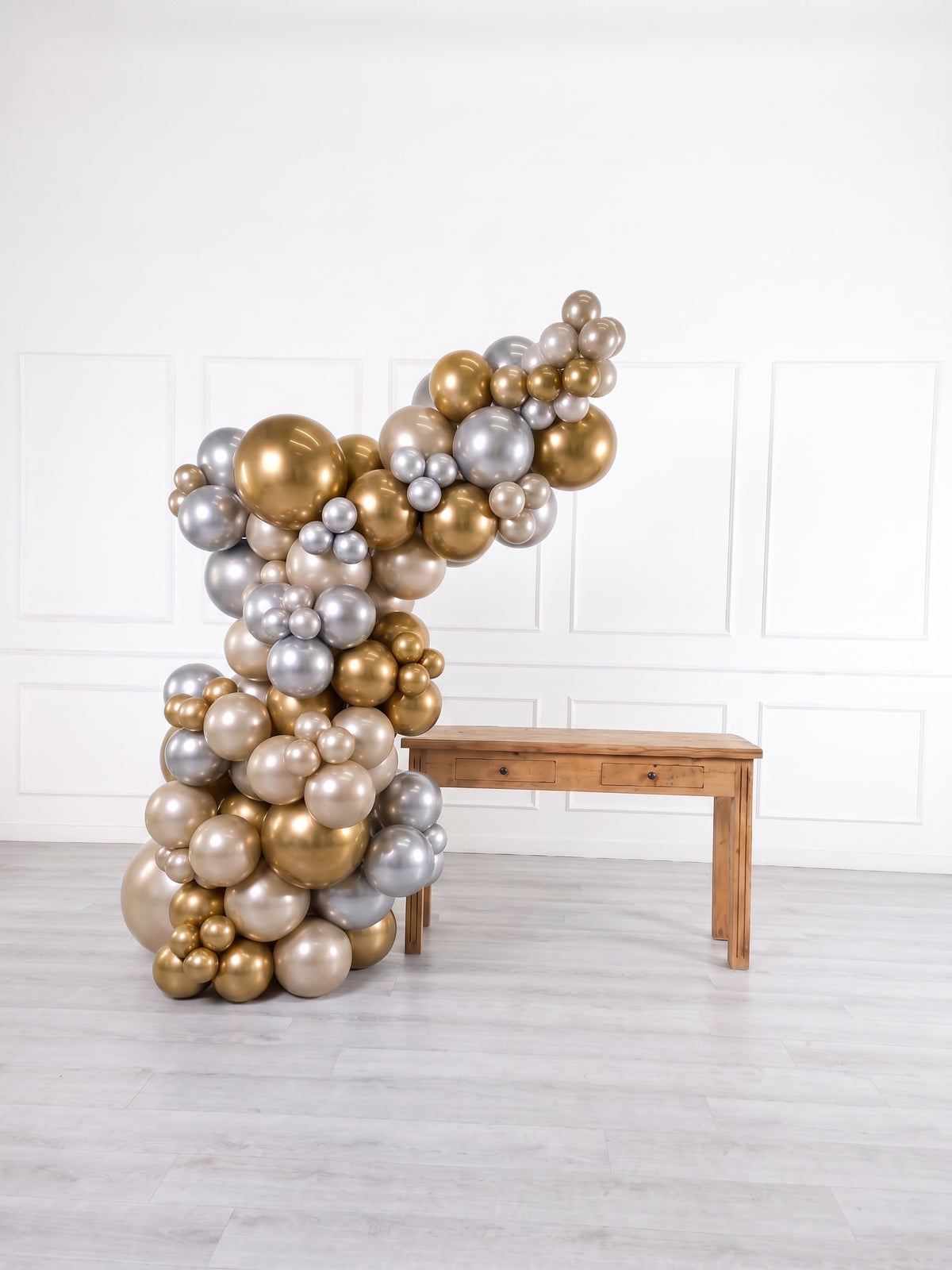 Ana Karina Balloons champagne glow freestanding balloon garland, additional product image