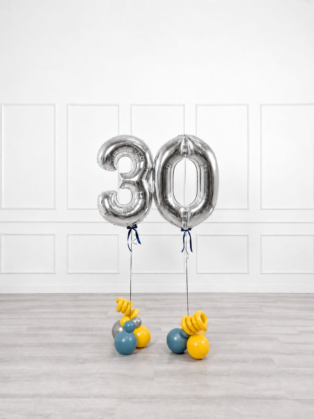 Ana Karina Balloons steel horizon foil numbers