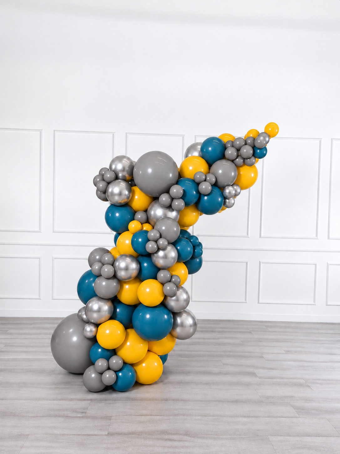 Ana Karina Balloons steel horizon freestanding balloon garland