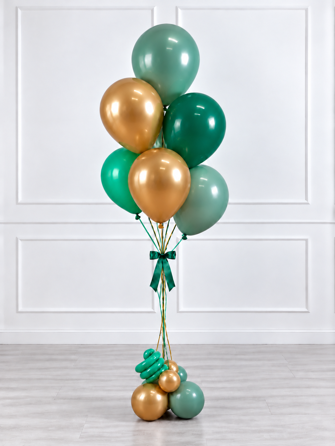 Ana Karina Balloons emerald forest balloon bunch plus