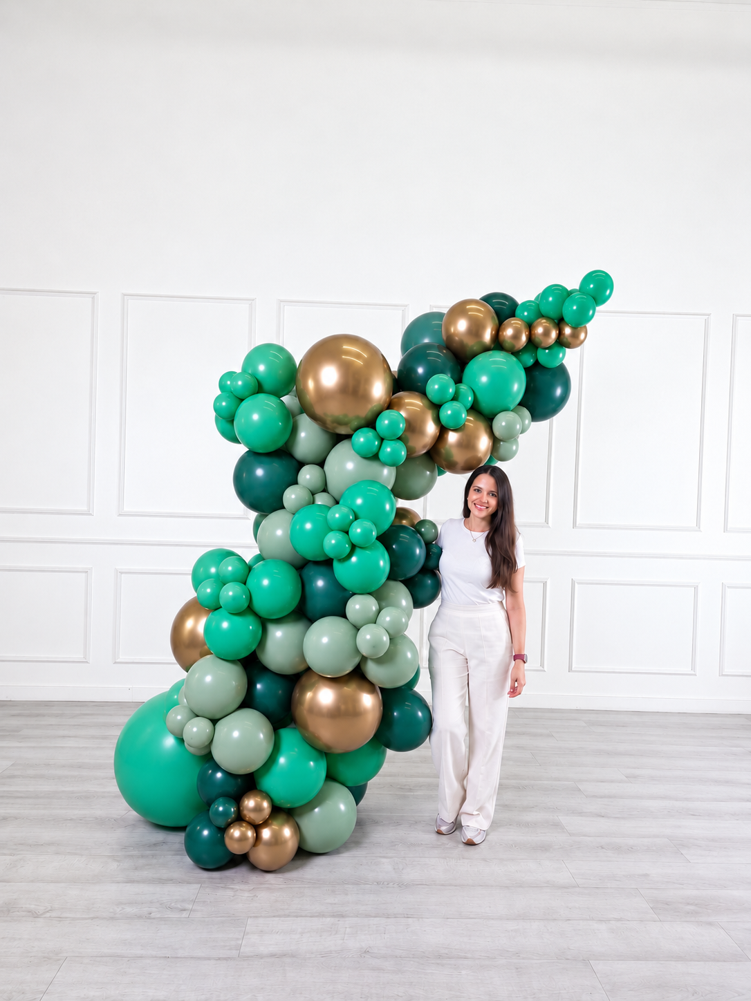 Ana Karina Balloons emerald forest freestanding balloon garland, additional product image