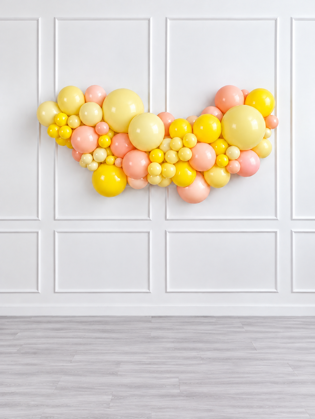 Ana Karina Balloons hello yellow easy-hang organic balloon garland