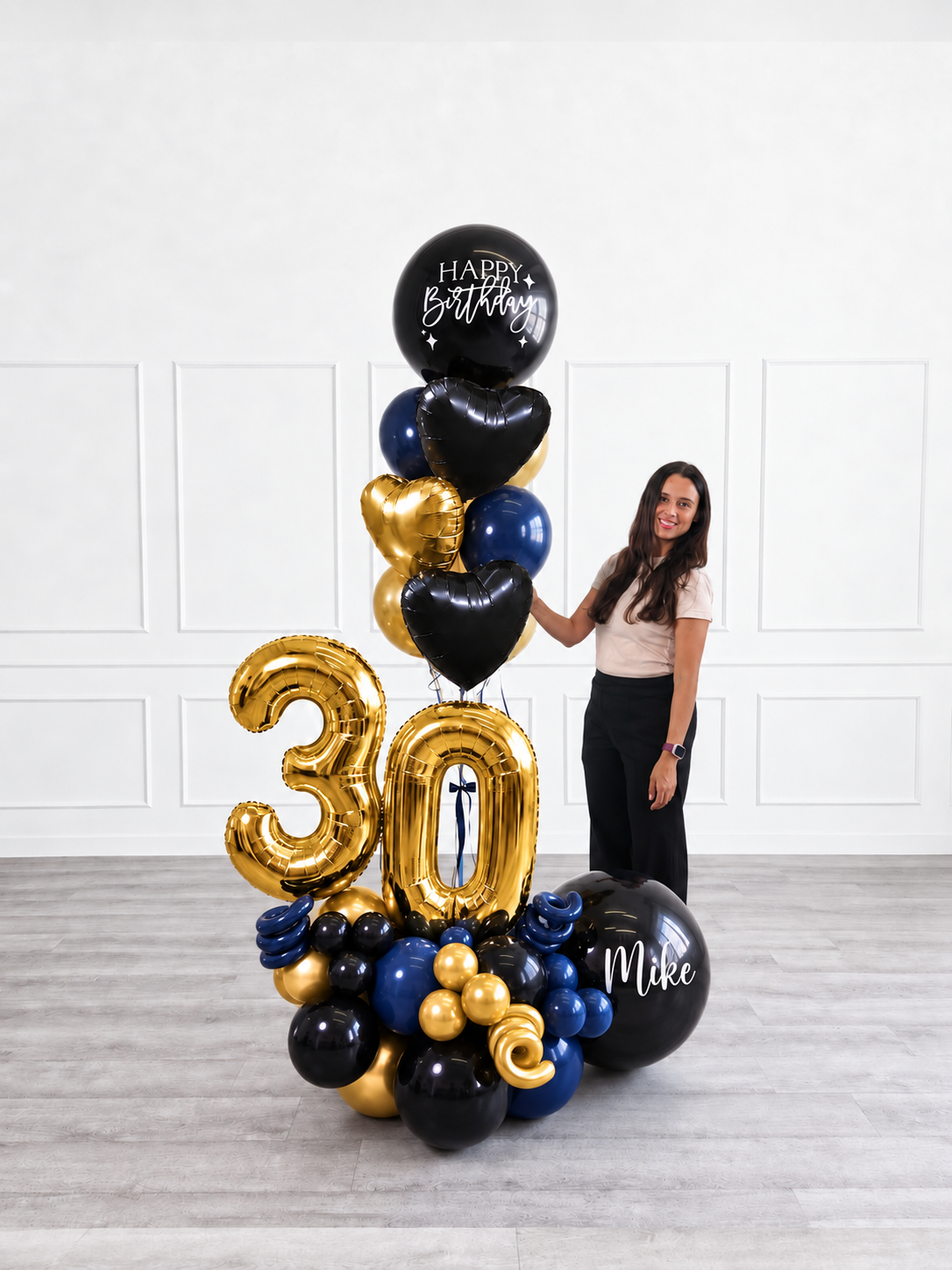 Ana Karina Balloons midnight gold personalized balloon bouquet with foil hearts, additional product image