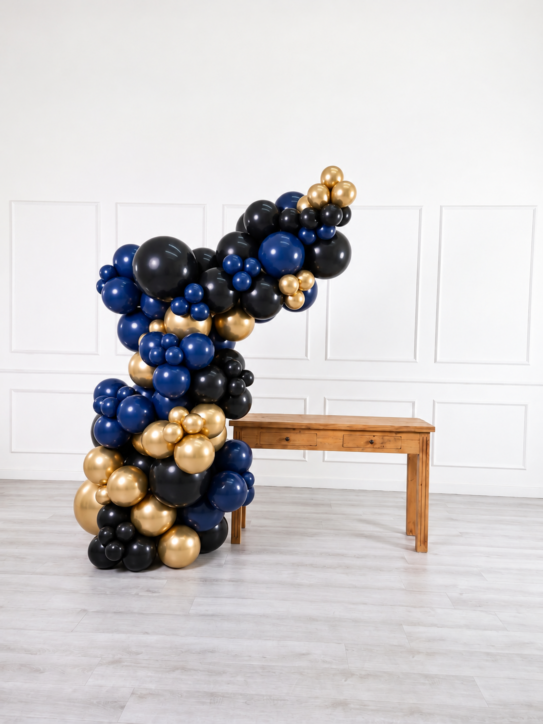 Ana Karina Balloons midnight gold freestanding balloon garland, additional product image