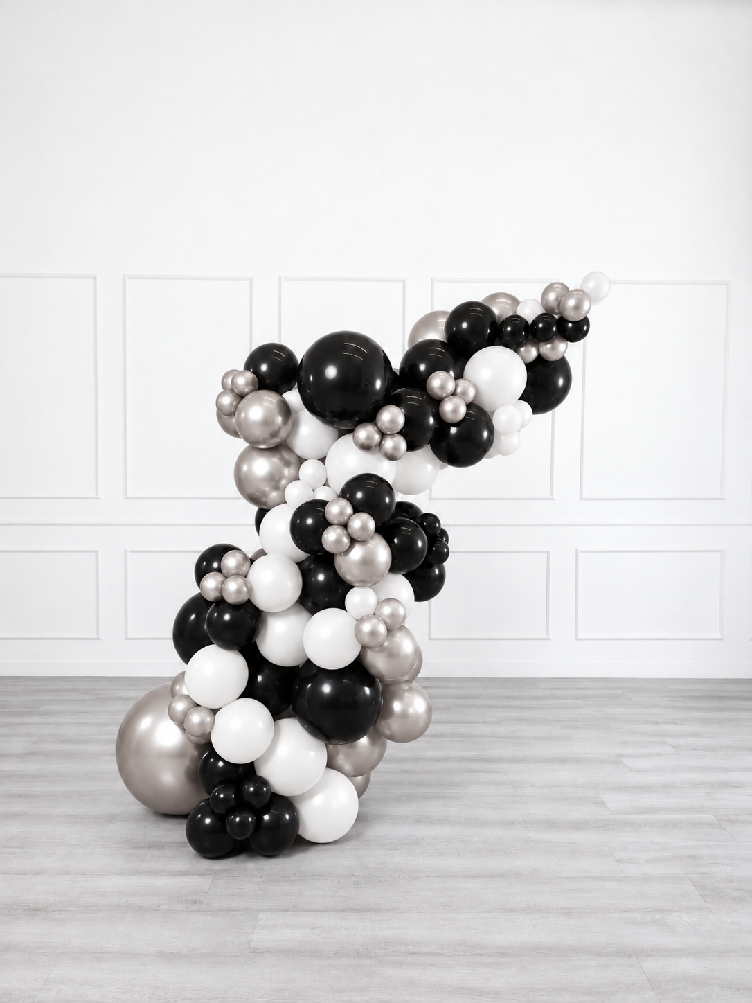 Ana Karina Balloons midnight luxe freestanding balloon garland