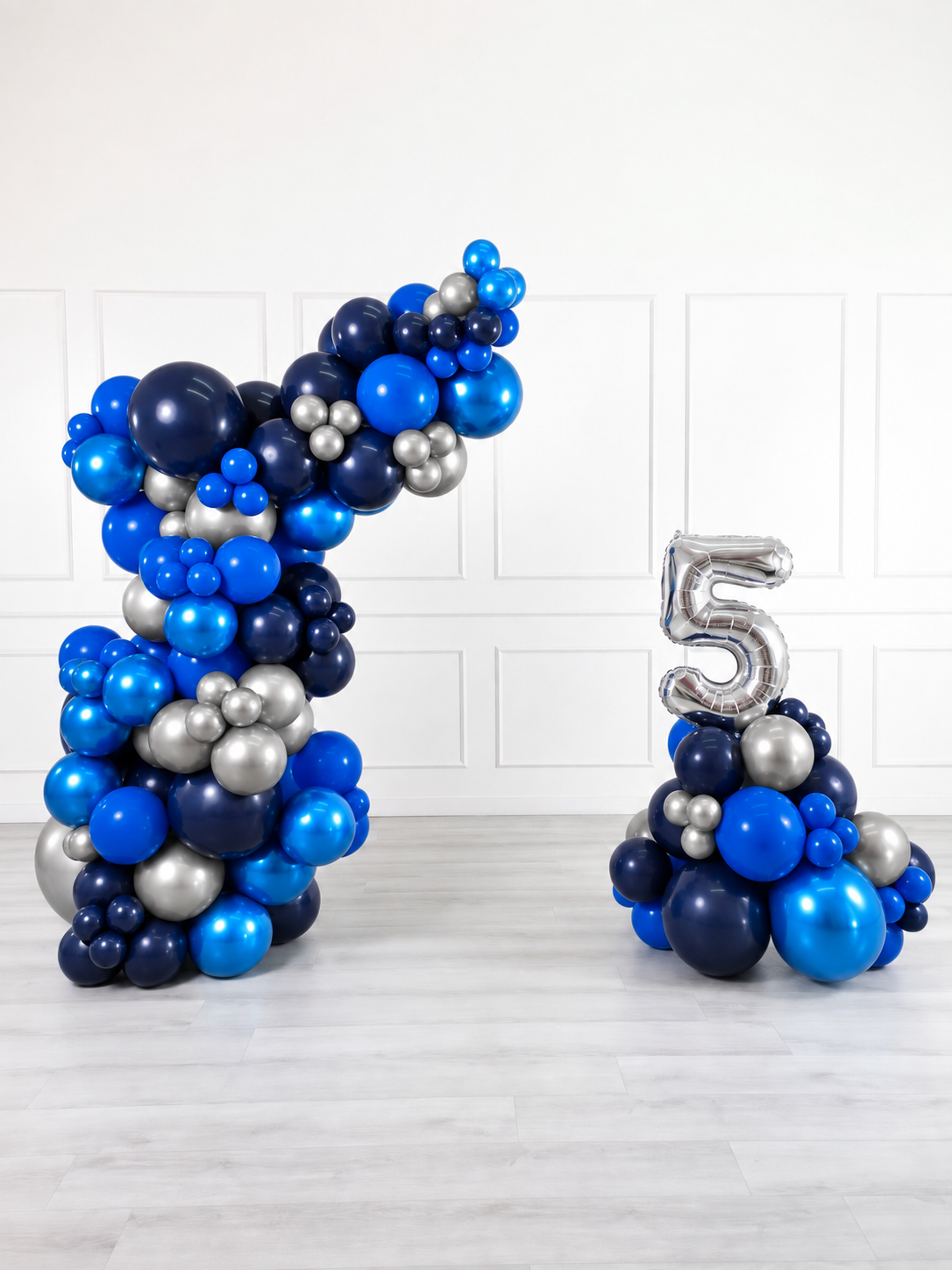 Ana Karina Balloons midnight silver freestanding balloon garland and number stack set