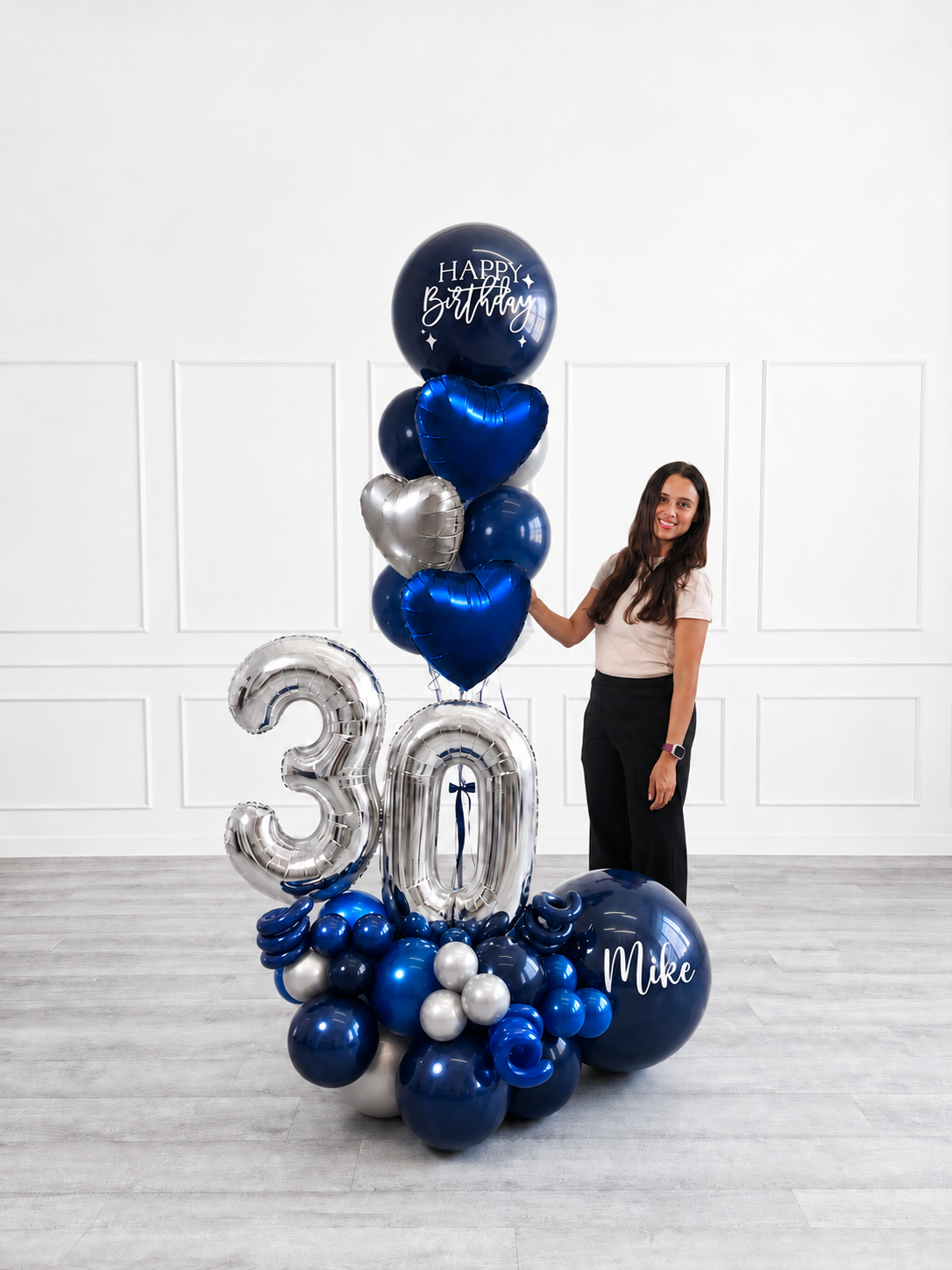 Ana Karina Balloons midnight silver personalized balloon bouquet with foil hearts, additional product image