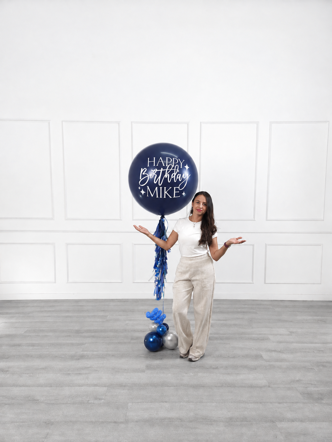 Ana Karina Balloons midnight silver personalized jumbo balloon, additional product image