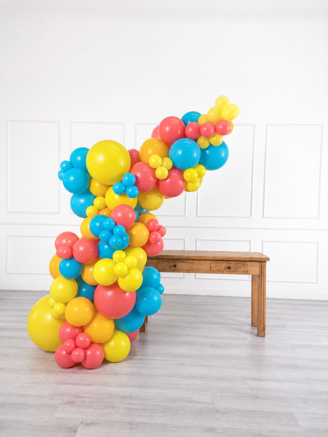 Ana Karina Balloons summer pop freestanding balloon garland, additional product image