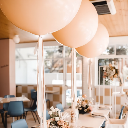 Jumbo Balloon Centerpiece